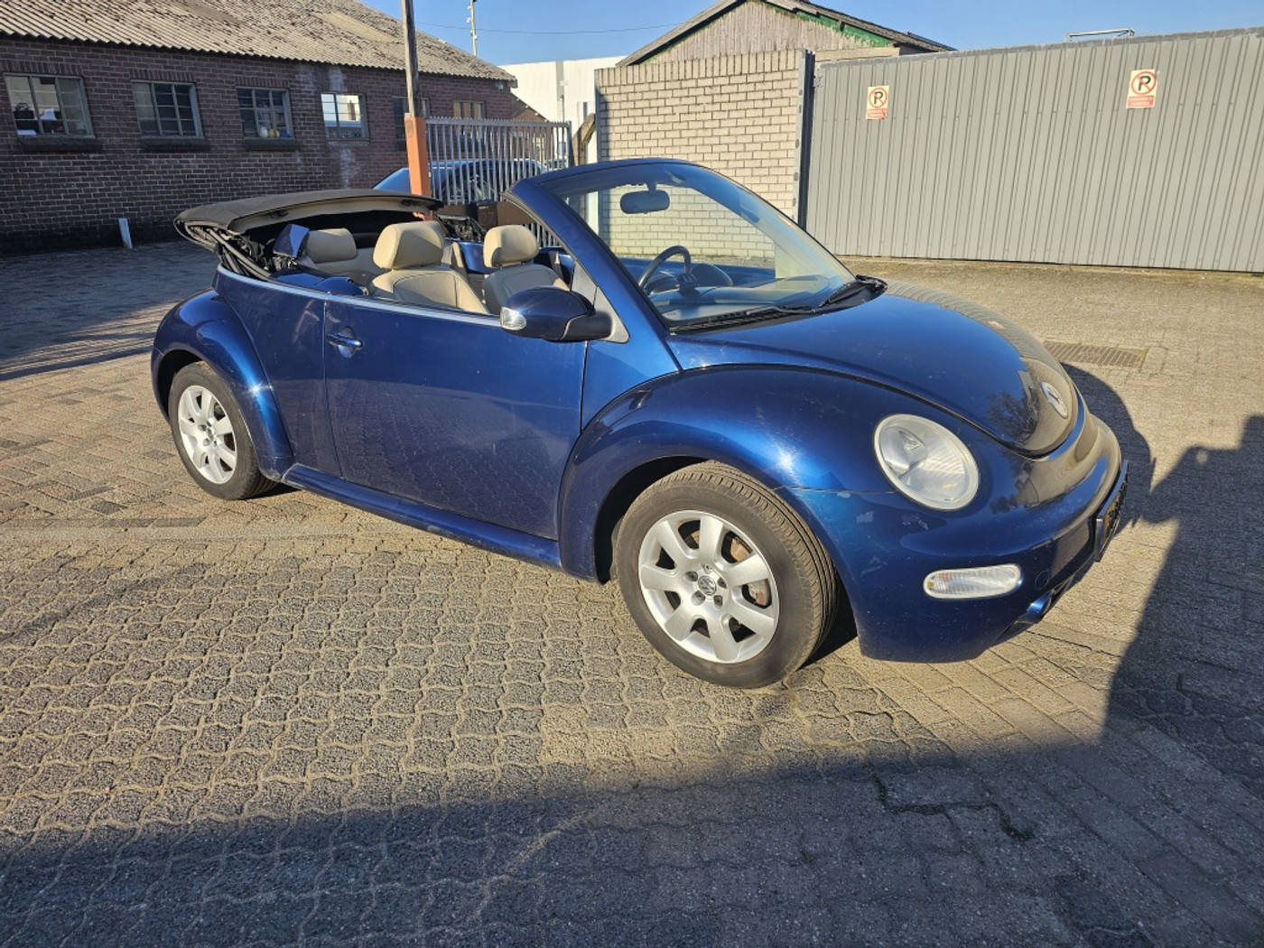 Foto van Volkswagen New Beetle Cabriolet