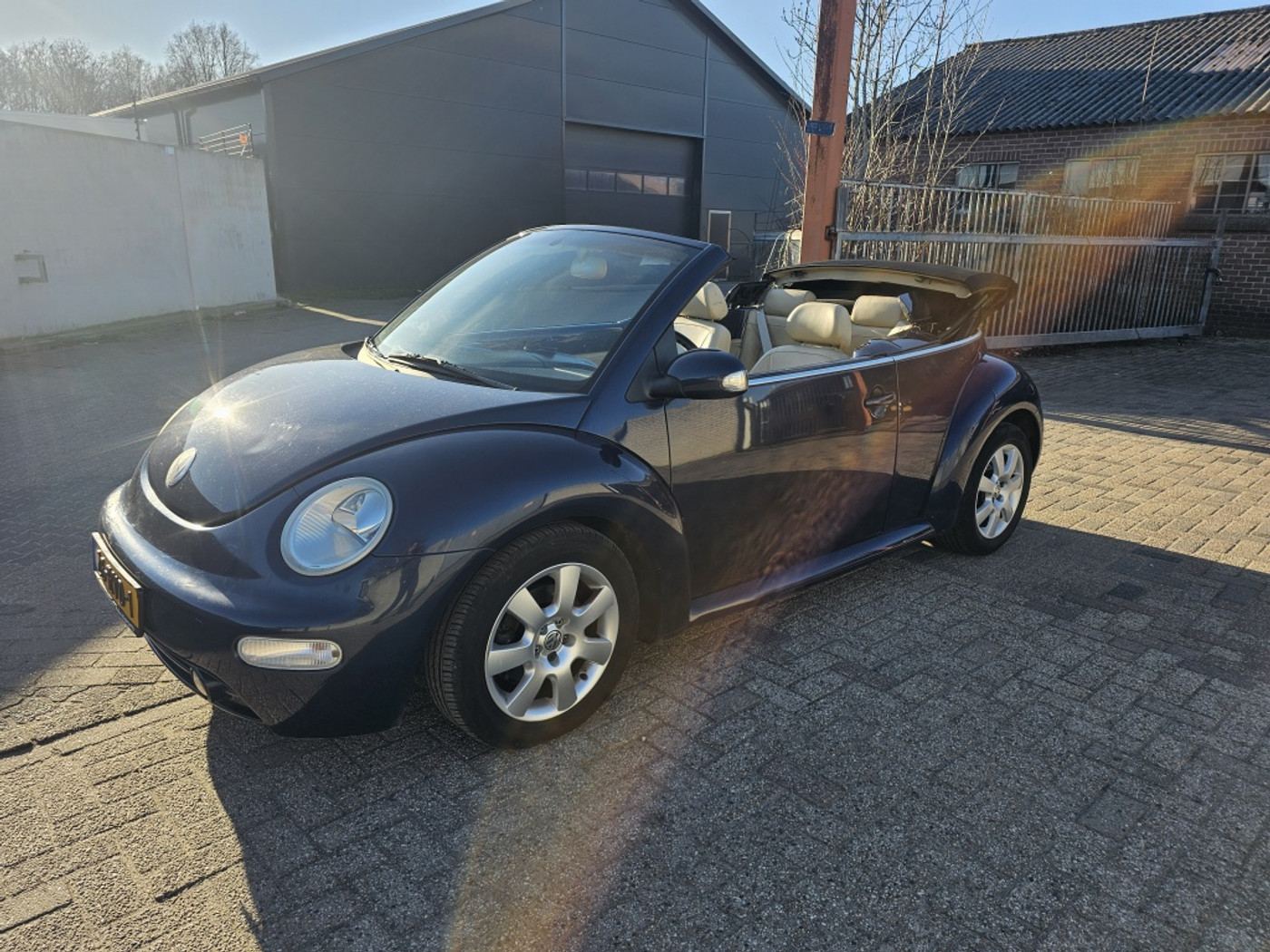 Foto van Volkswagen New Beetle Cabriolet