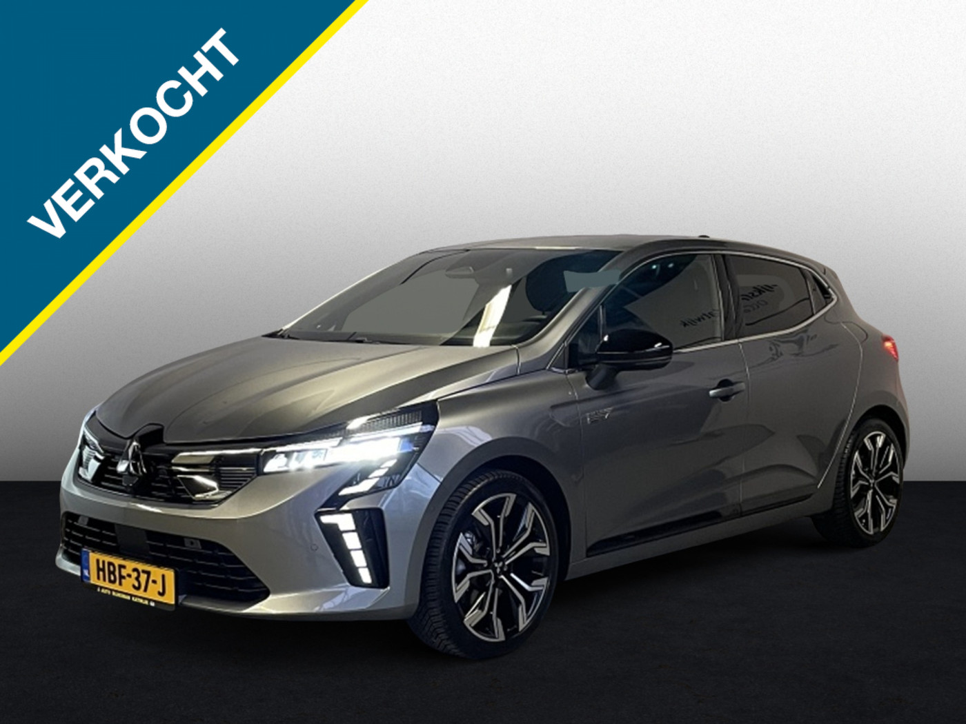 Mitsubishi Colt 1.6 HEV Instyle Trekhaak 2025 - voorkant