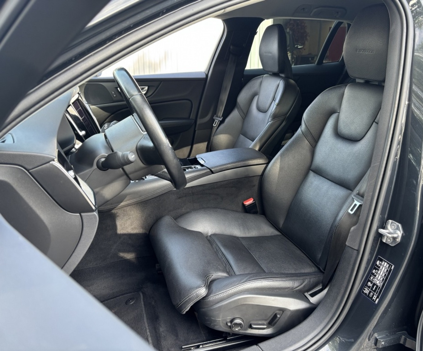 Foto van Volvo V60 T8 Twin Engine