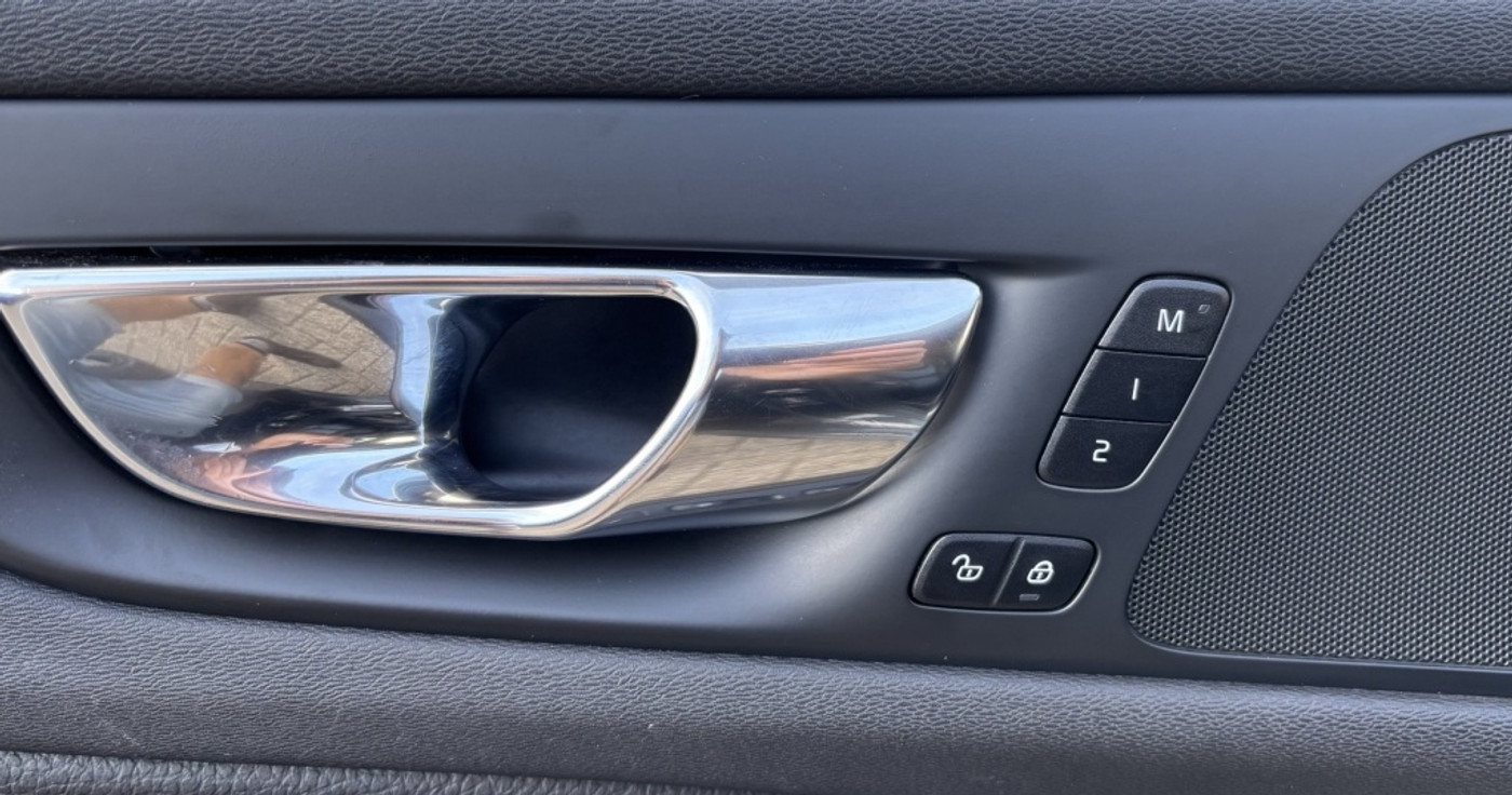 Foto van Volvo V60 T8 Twin Engine
