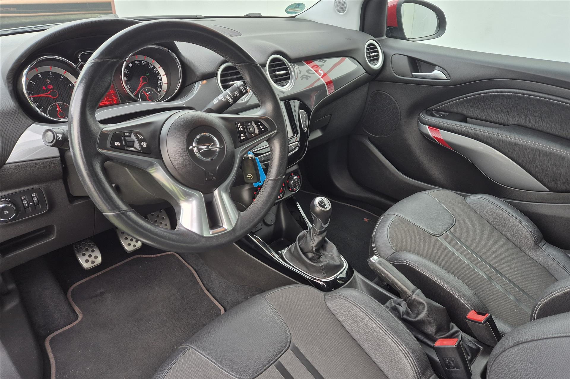 Foto van Opel Adam