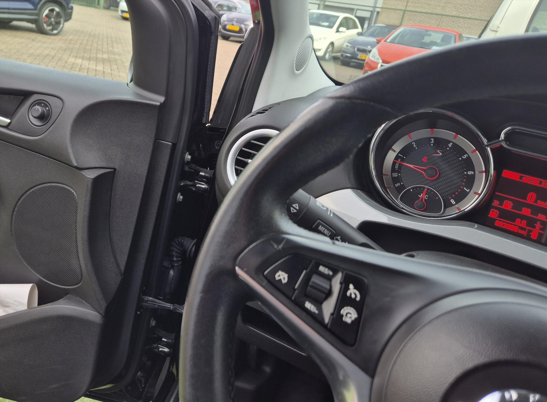 Foto van Opel Adam