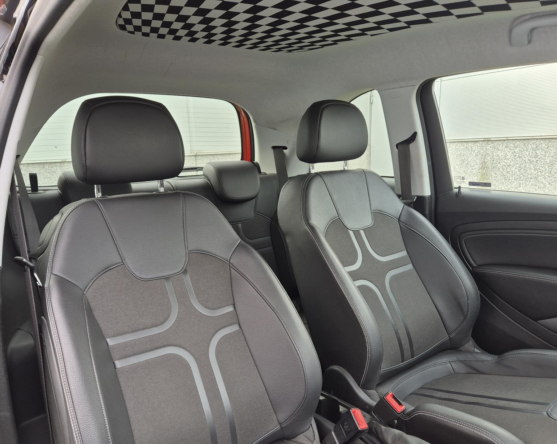Foto van Opel Adam