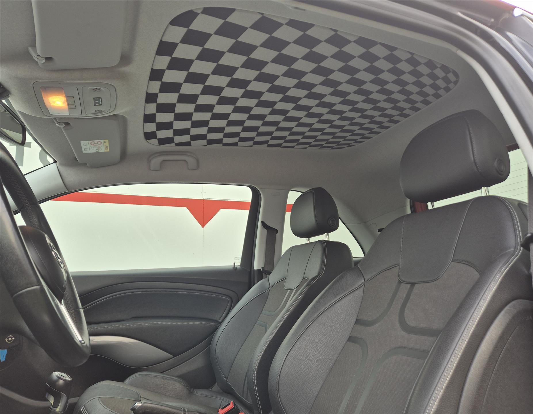 Foto van Opel Adam