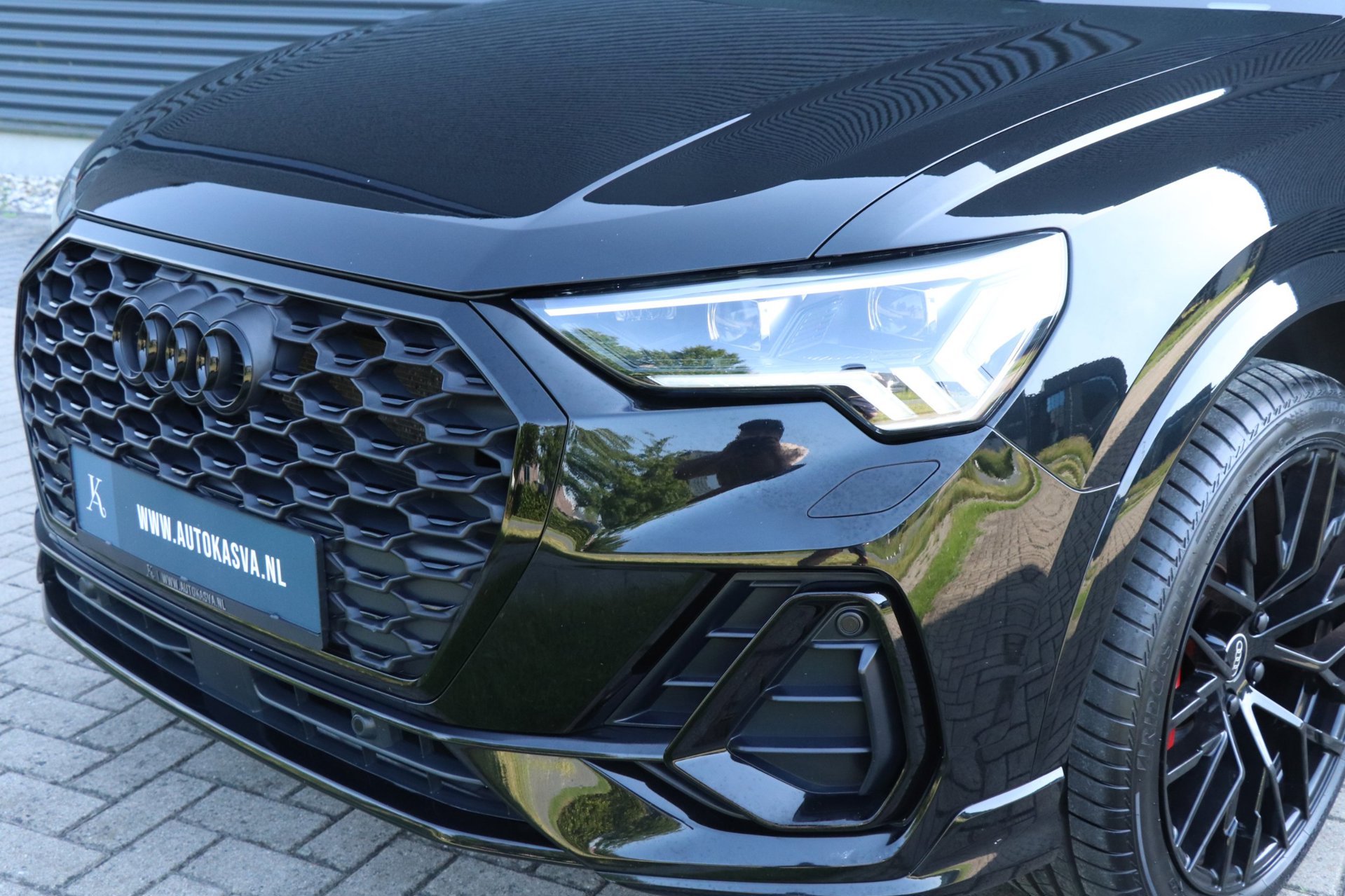 Foto van Audi Q3 Sportback E-tron