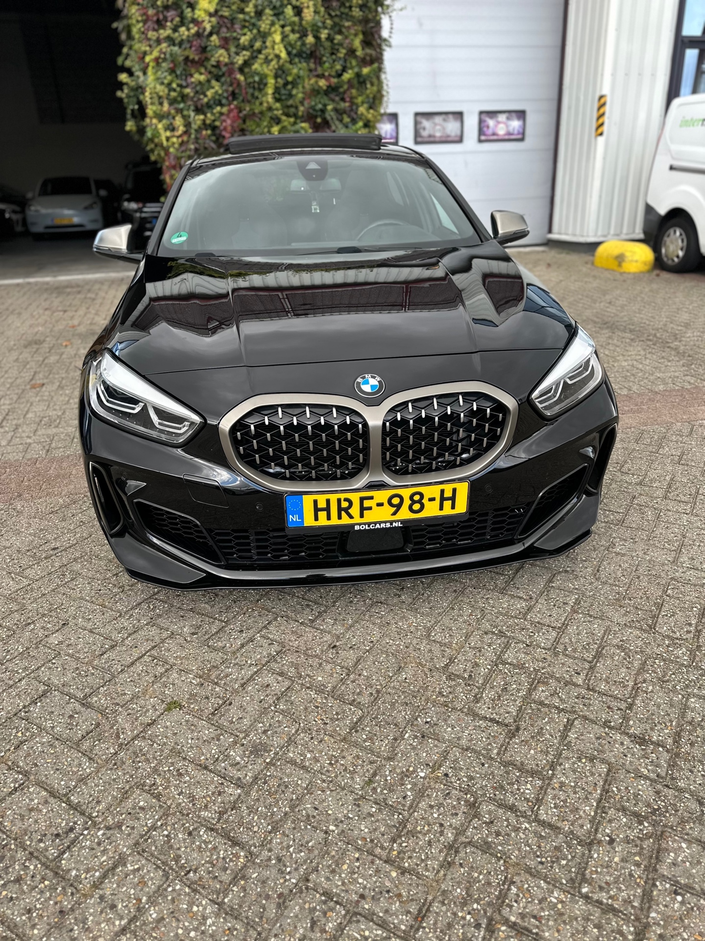 Foto van BMW M135i xDrive
