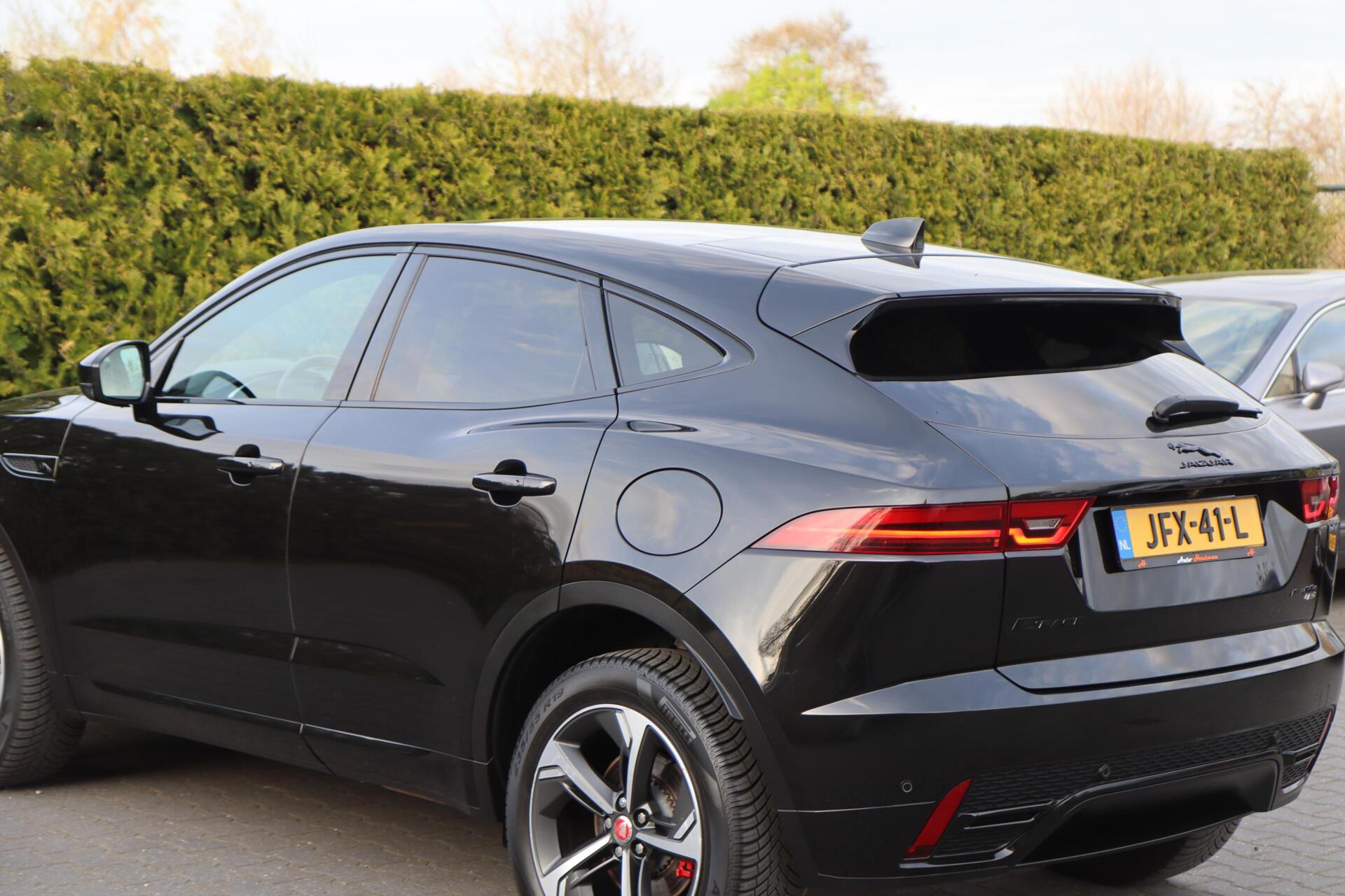 Foto van Jaguar E-pace