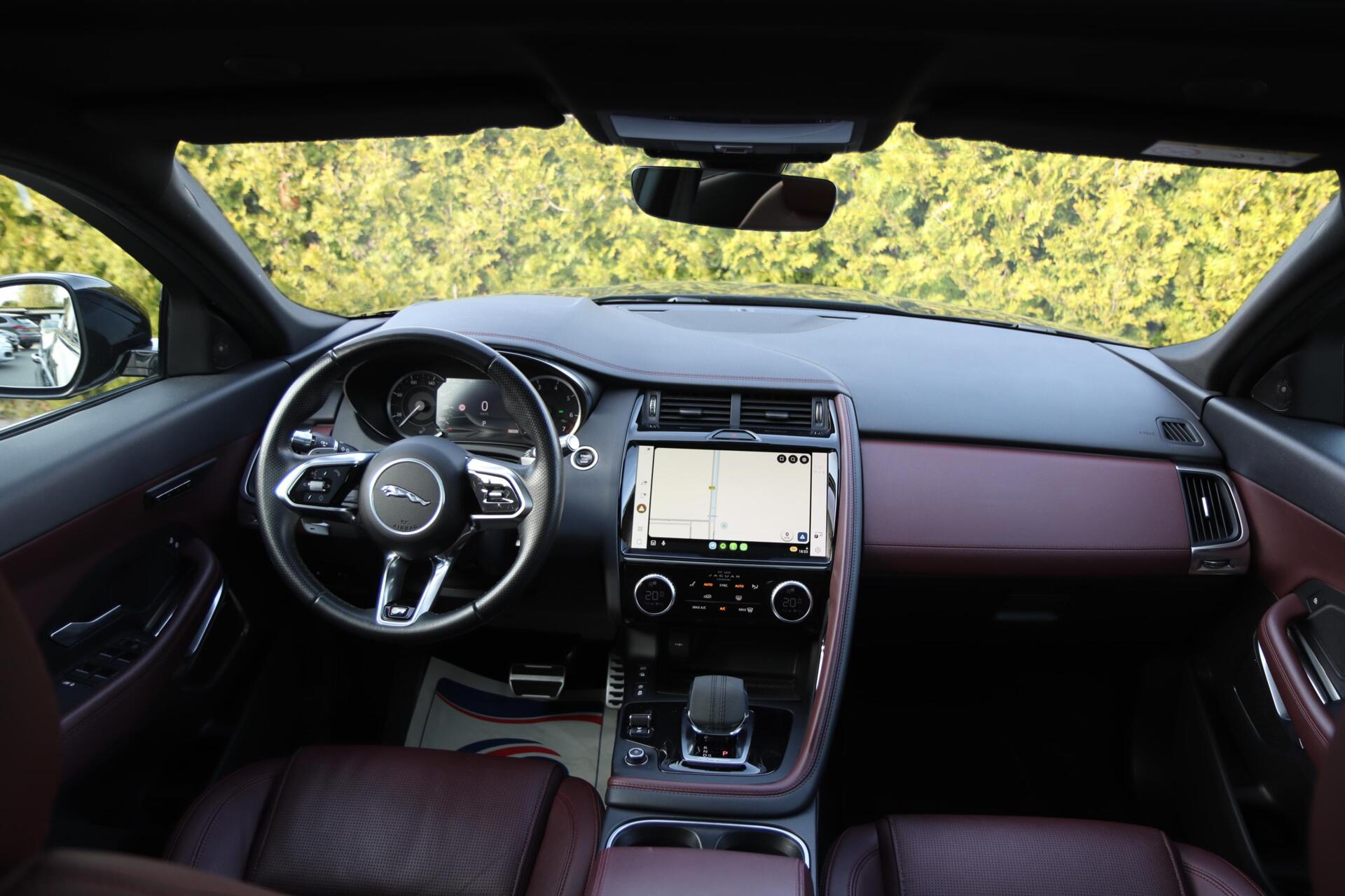 Foto van Jaguar E-pace