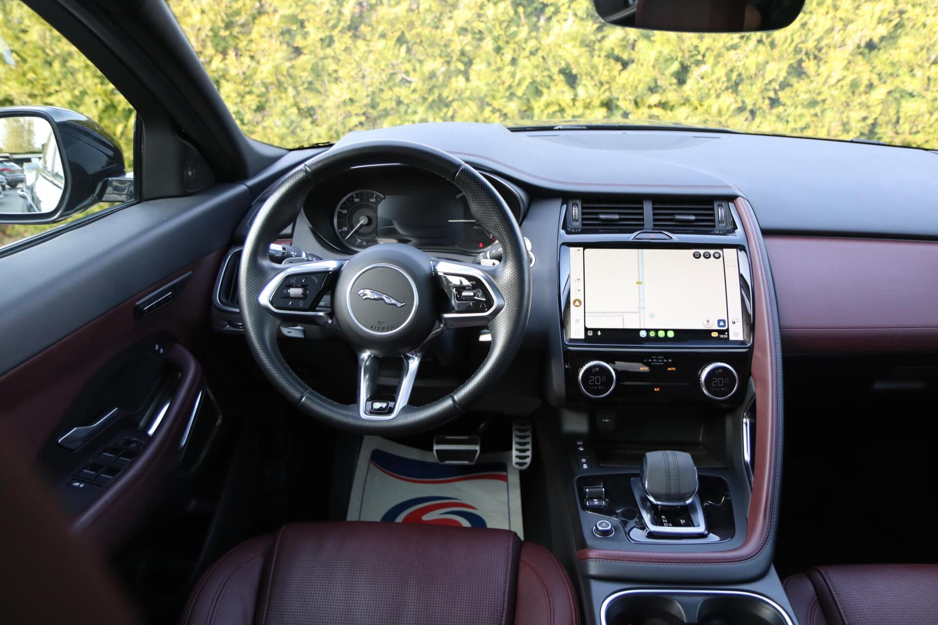 Foto van Jaguar E-pace