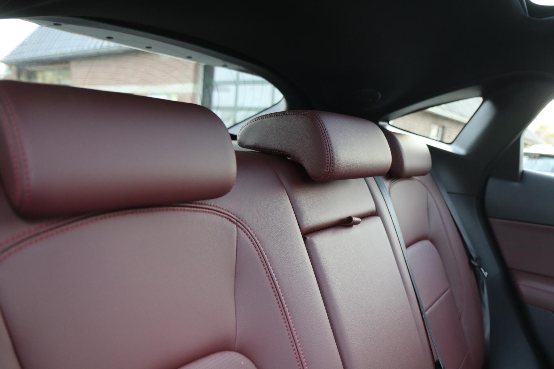Foto van Jaguar E-pace