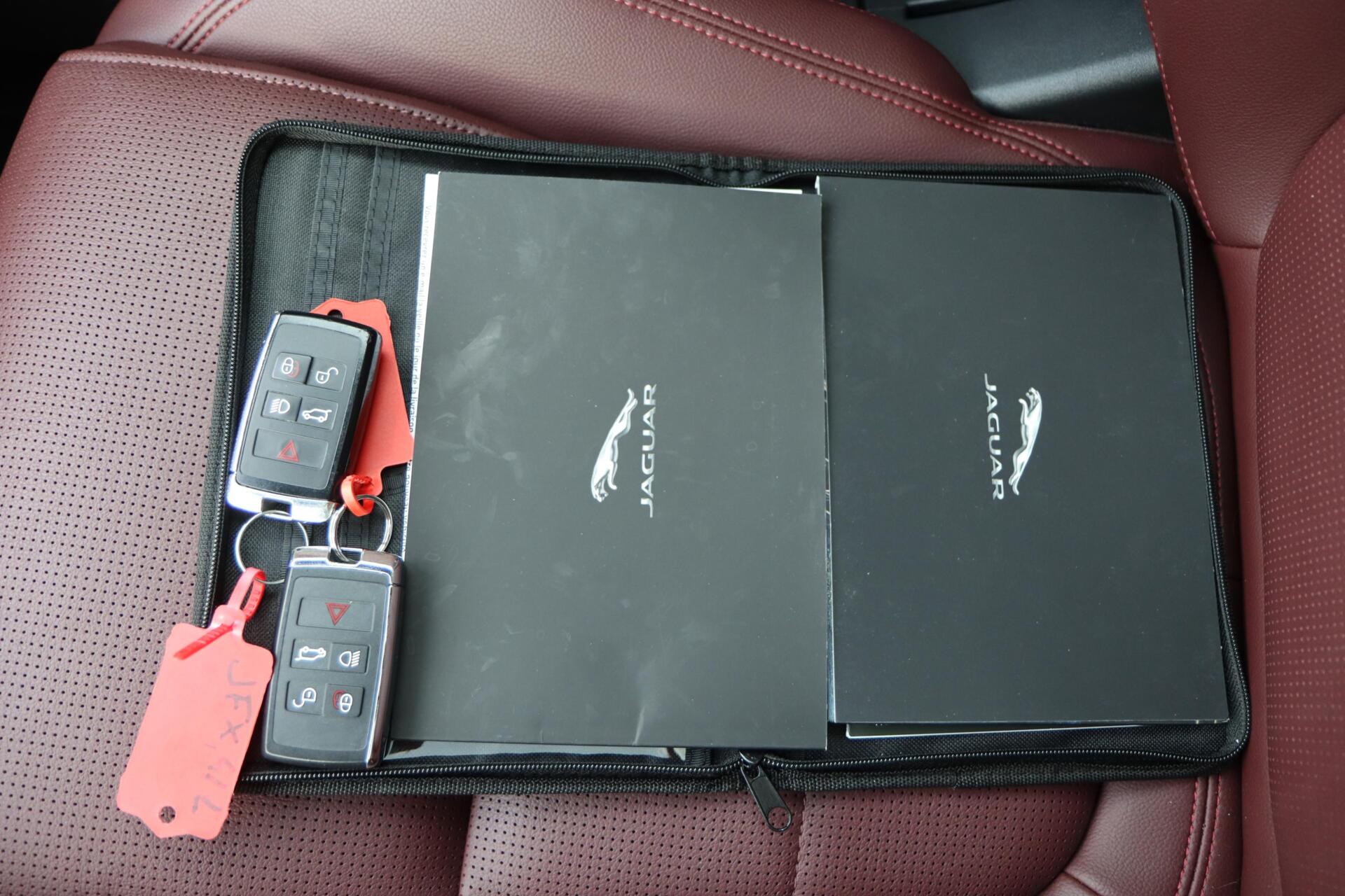 Foto van Jaguar E-pace