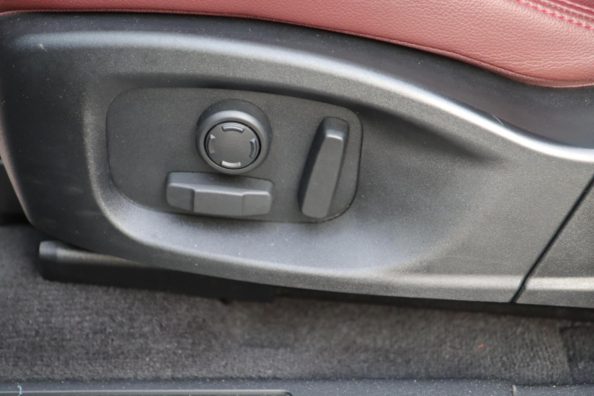 Foto van Jaguar E-pace