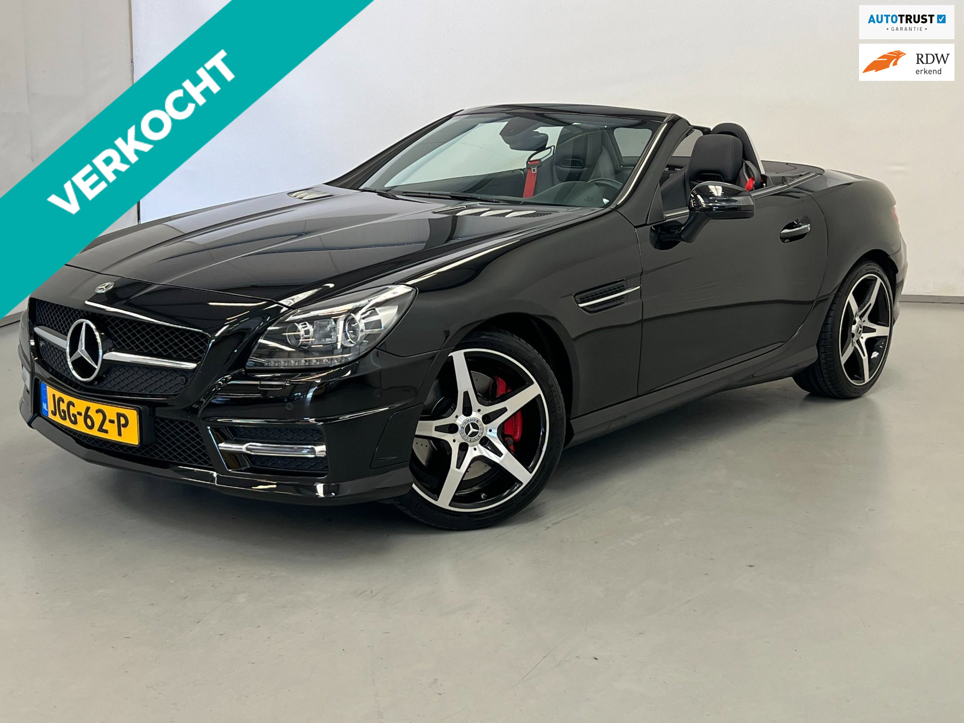 Mercedes-Benz SLK 250 250 AMG Edition / Pano / Airscarf / Keyless 2015 - voorkant