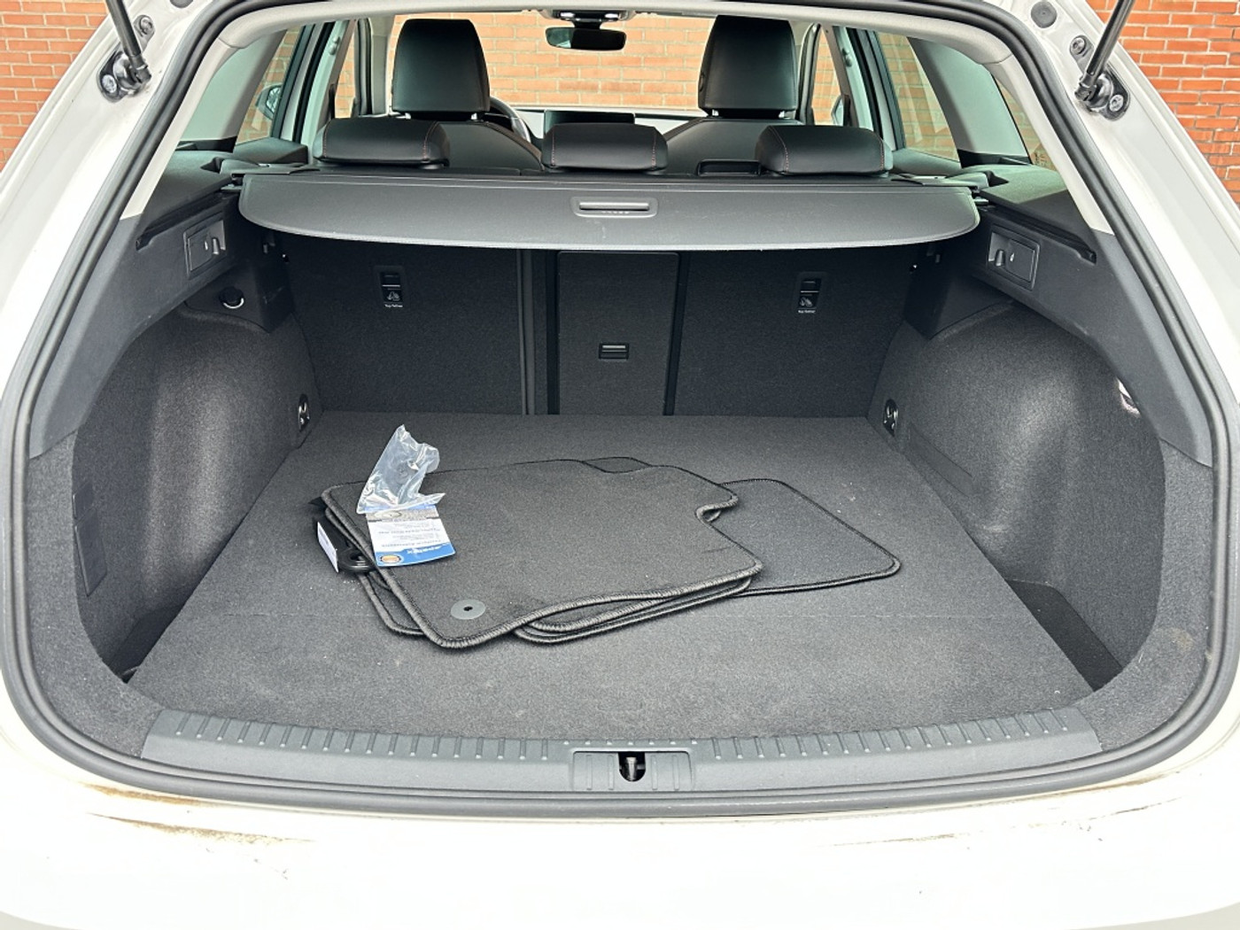 Foto van Seat Seat Leon SP E-hybrid150