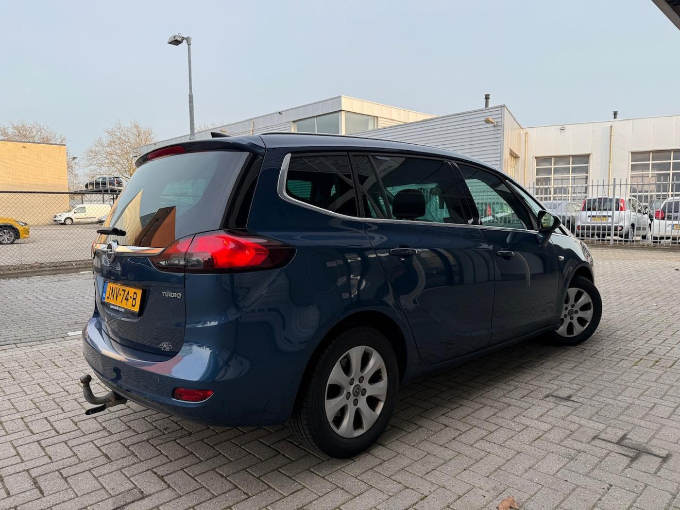 Foto van Opel Zafira Tourer