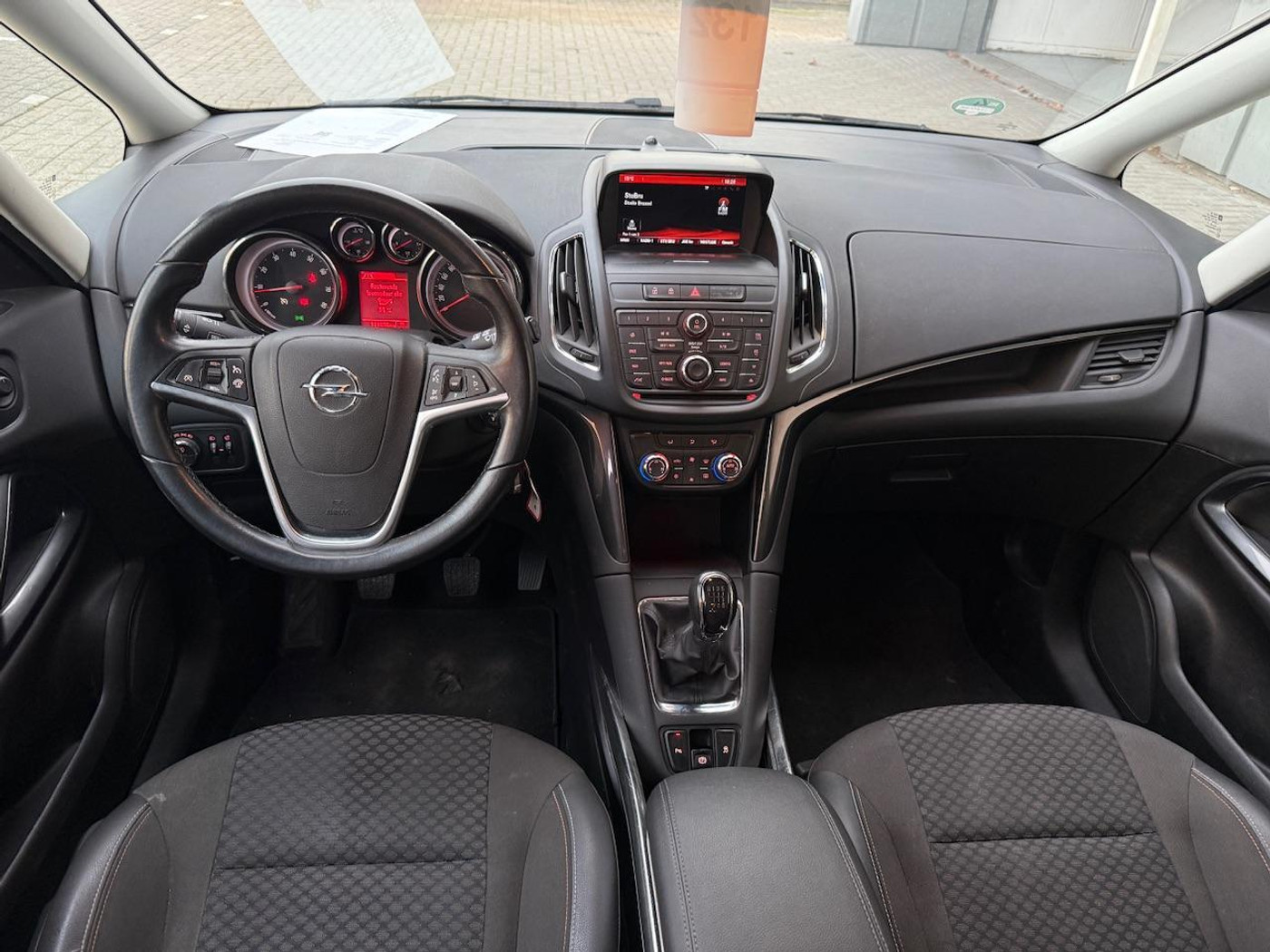 Foto van Opel Zafira Tourer