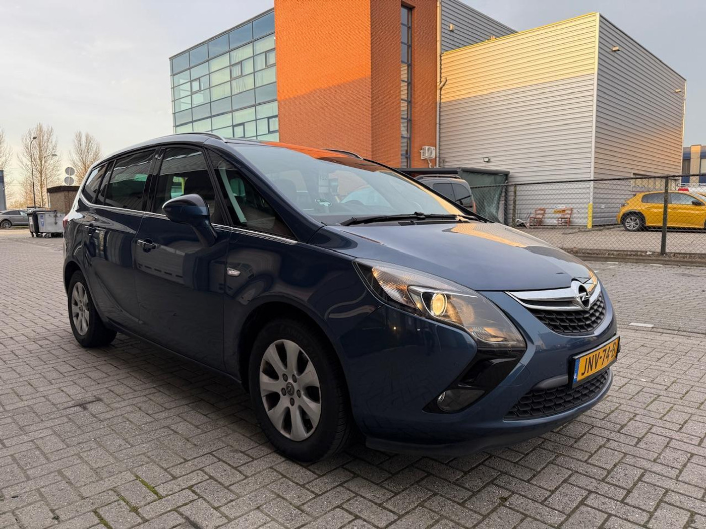 Foto van Opel Zafira Tourer