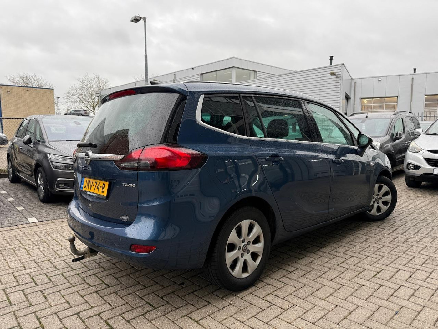 Foto van Opel Zafira Tourer