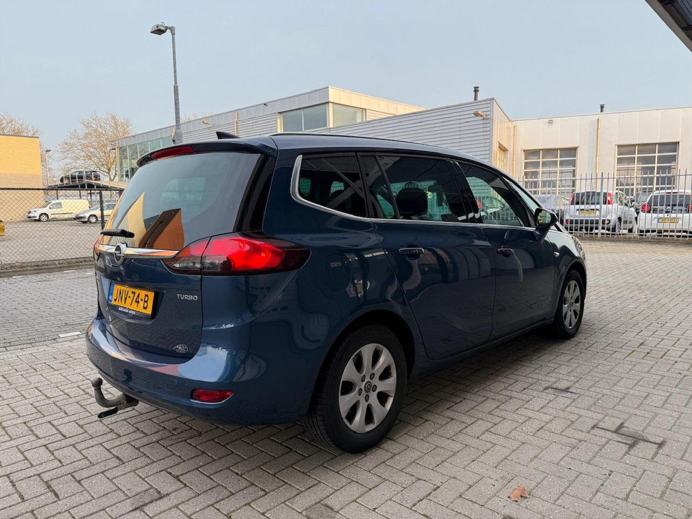 Foto van Opel Zafira Tourer