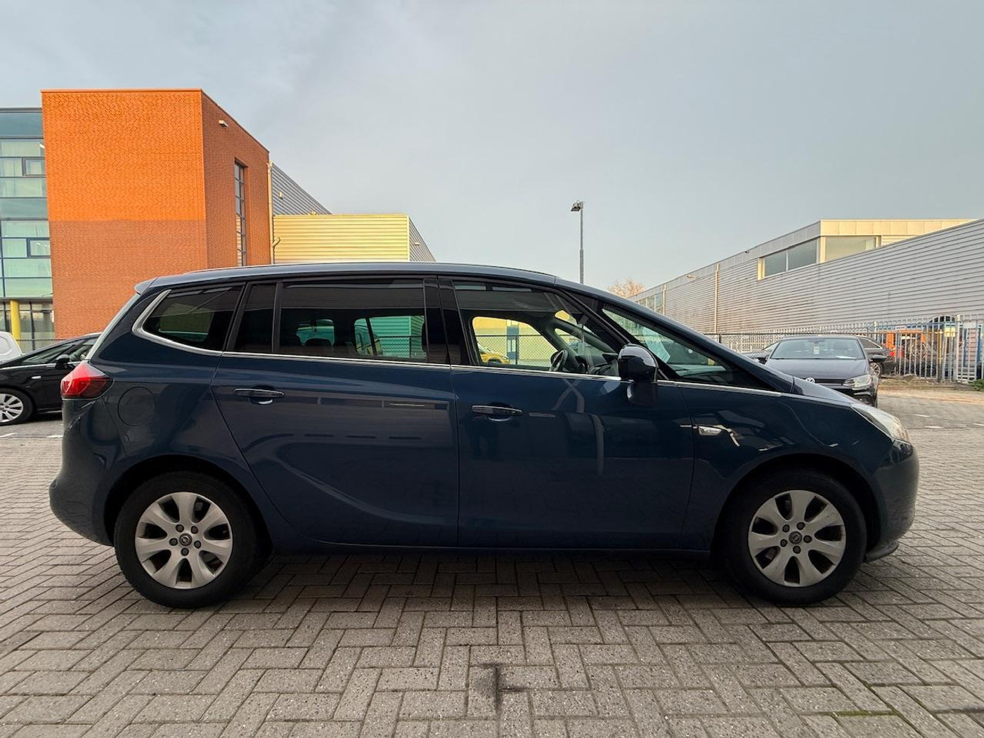 Foto van Opel Zafira Tourer