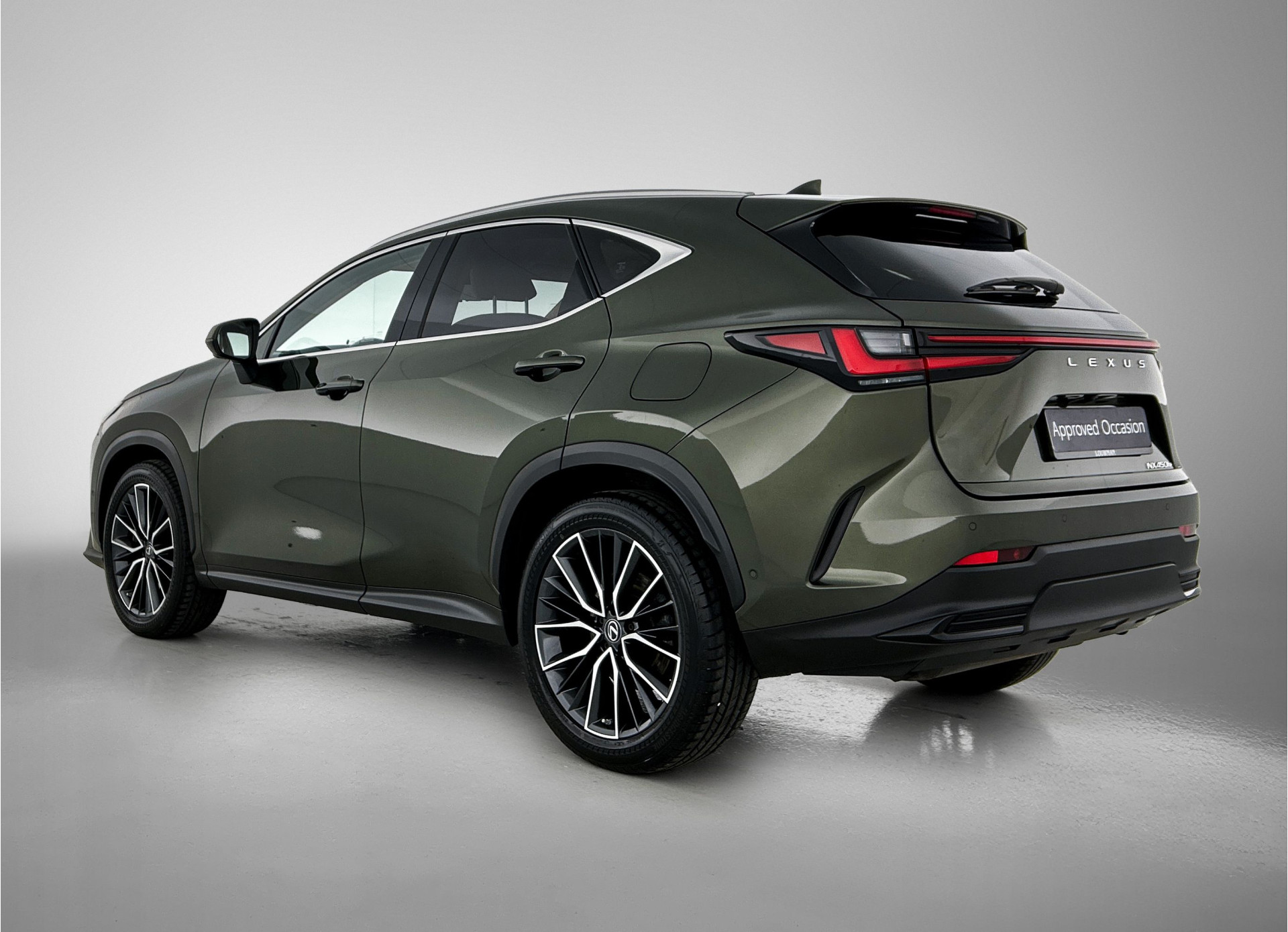 Foto van Lexus Lexus Nx450h+