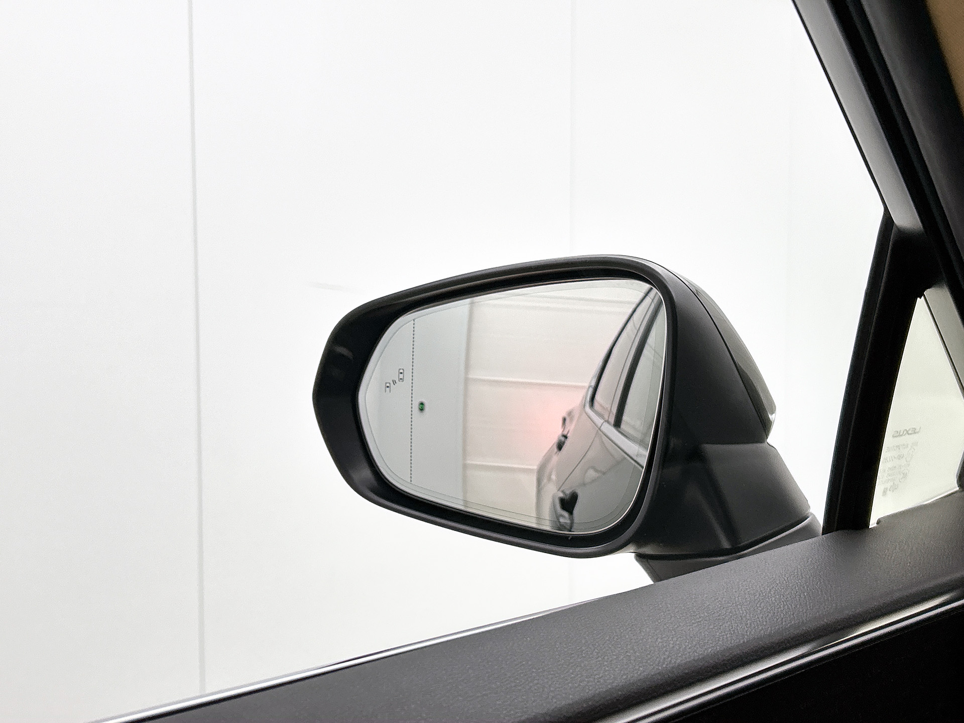 Foto van Lexus Lexus Nx450h+