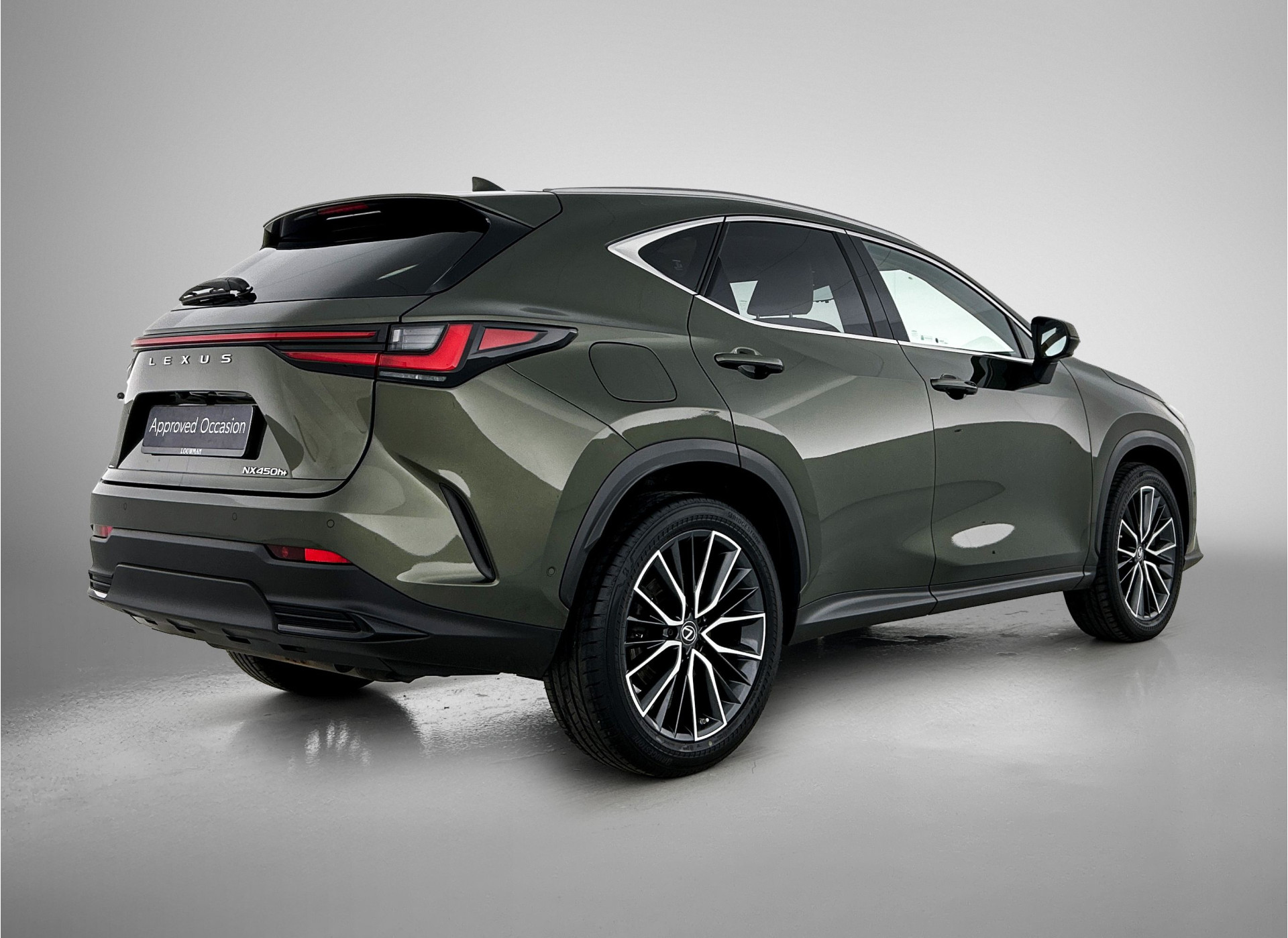 Foto van Lexus Lexus Nx450h+