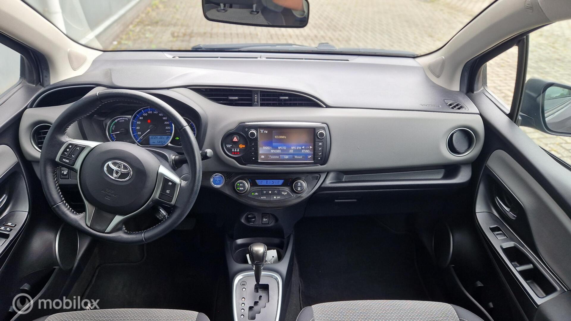 Foto van Toyota Toyota Yaris Hybrid