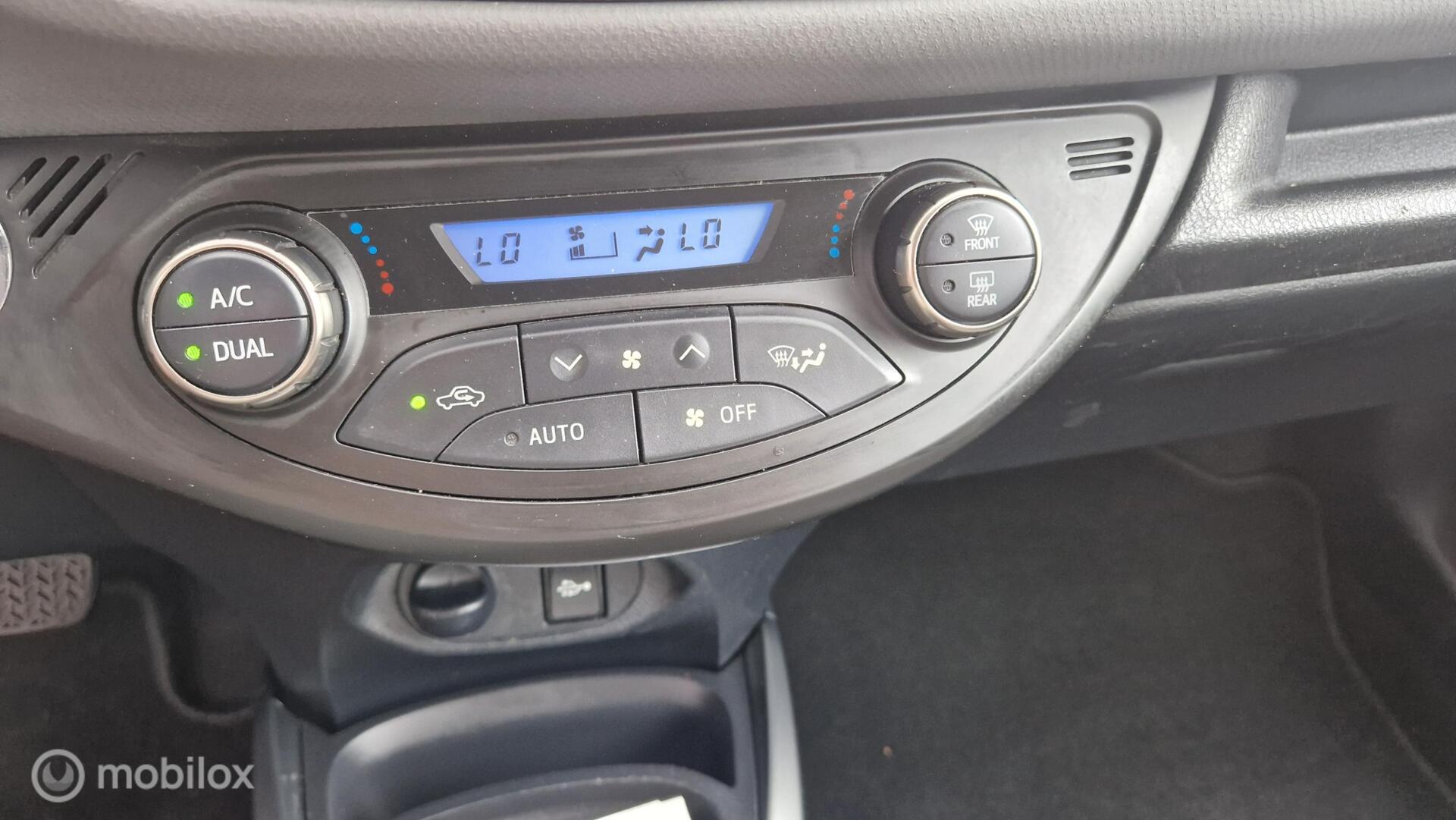 Foto van Toyota Toyota Yaris Hybrid