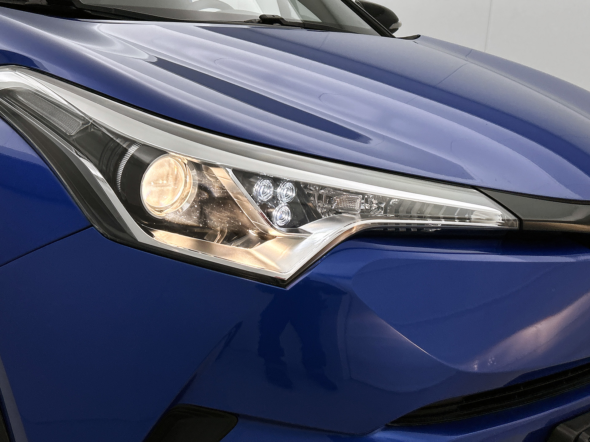 Foto van Toyota Toyota C-hr