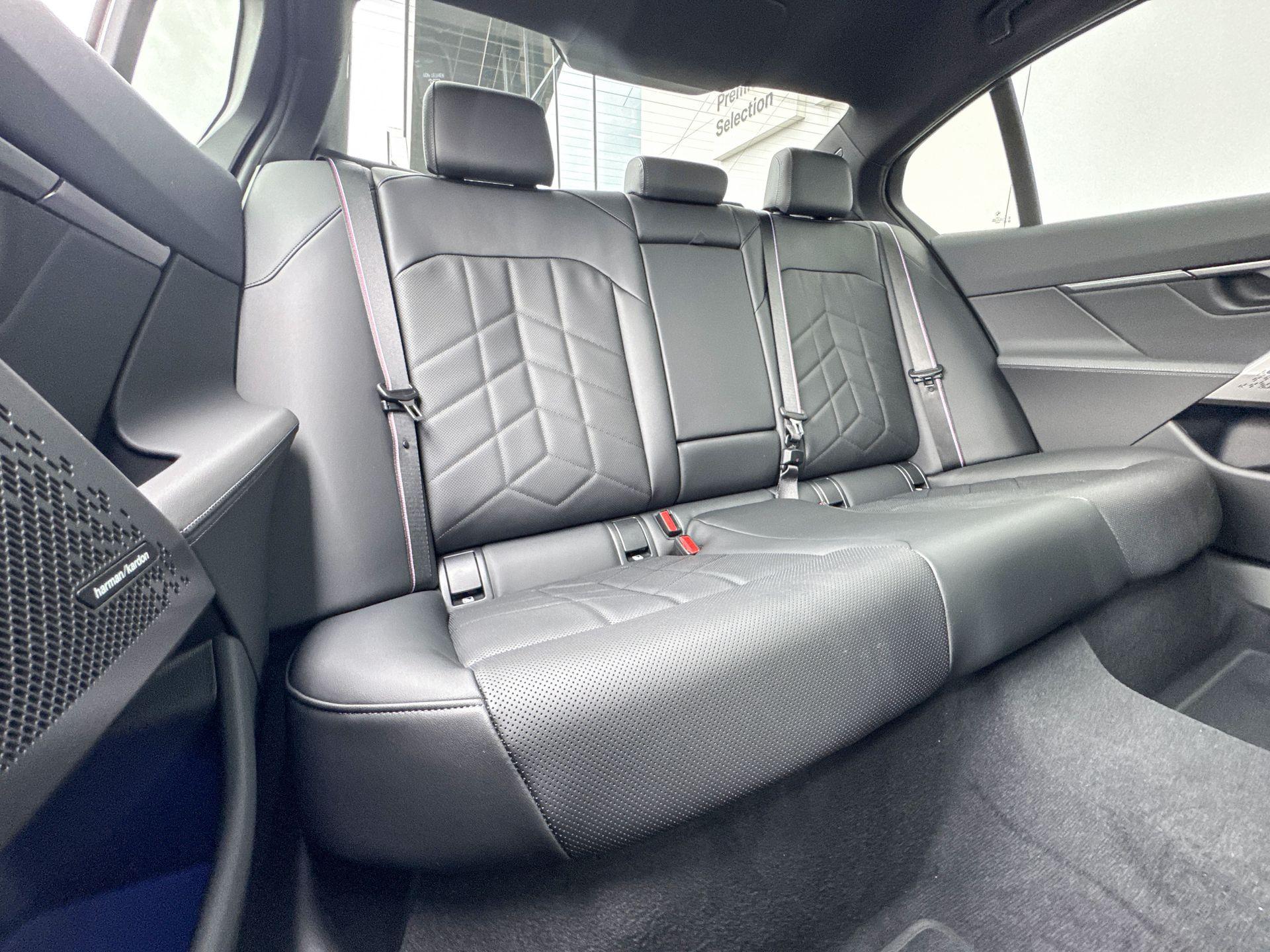 Foto van BMW I5