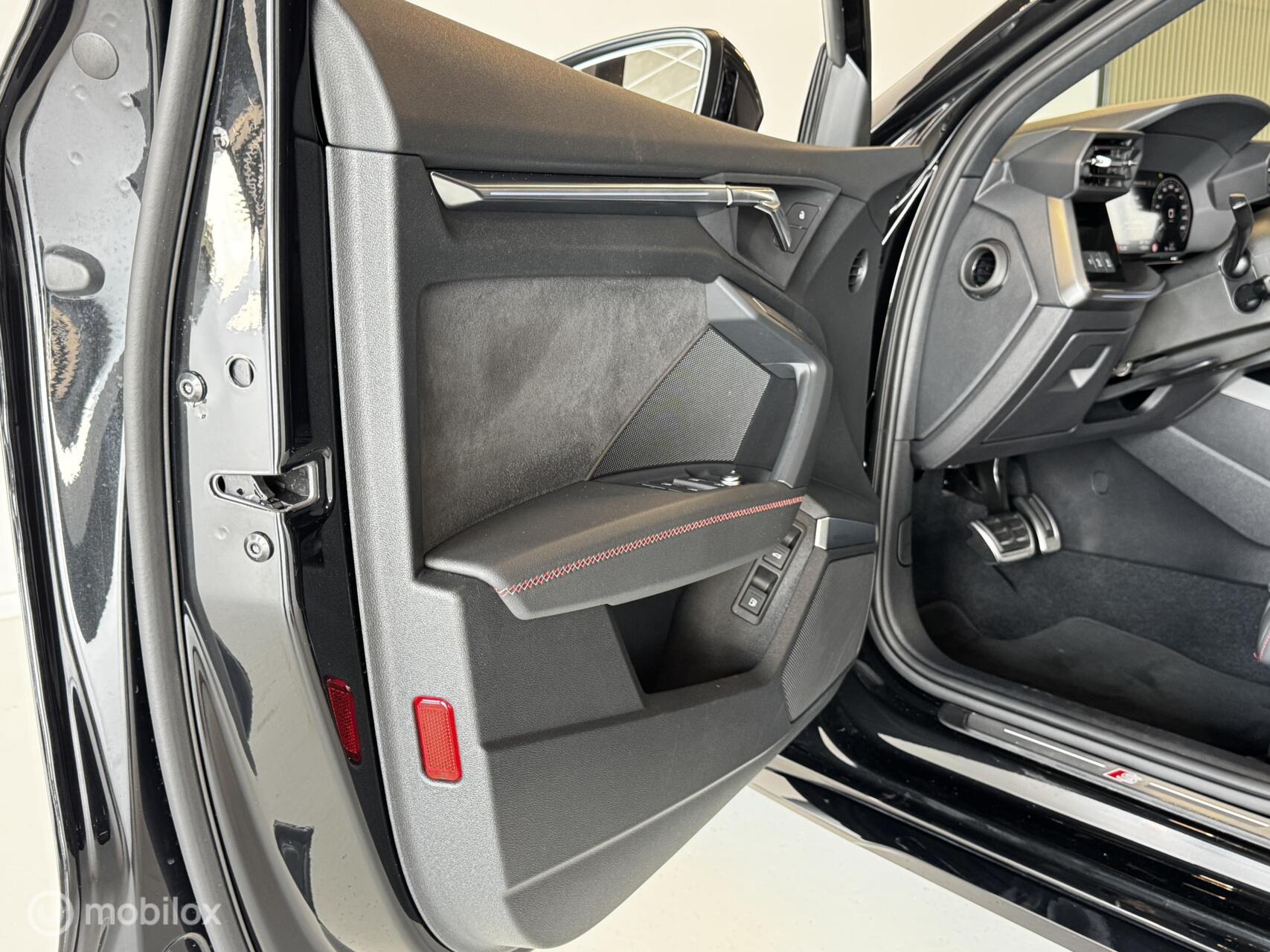 Foto van Audi A3 45 TFSIe