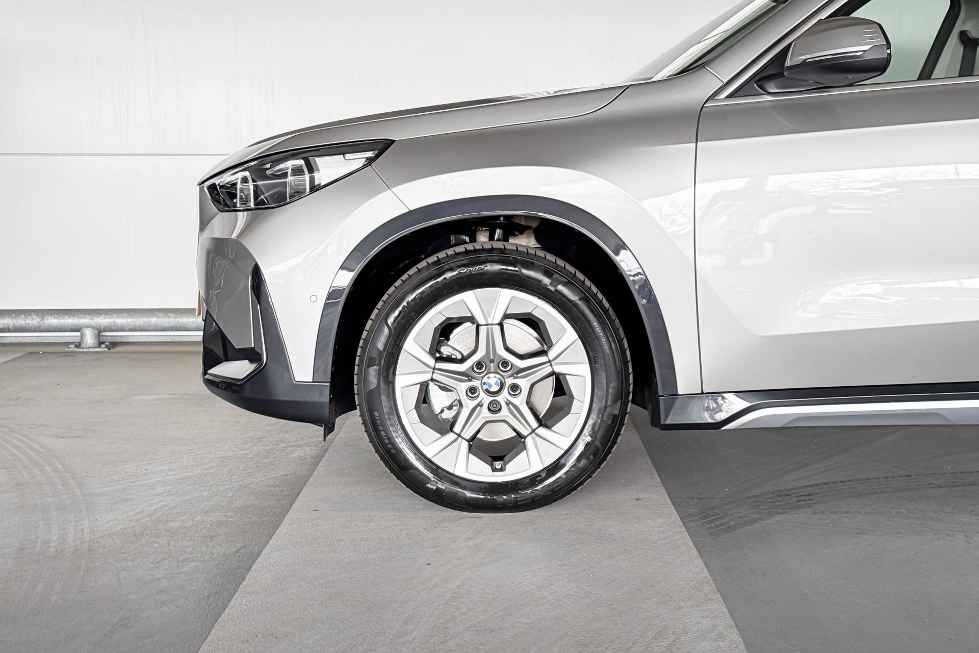Foto van BMW Ix1 Edrive20