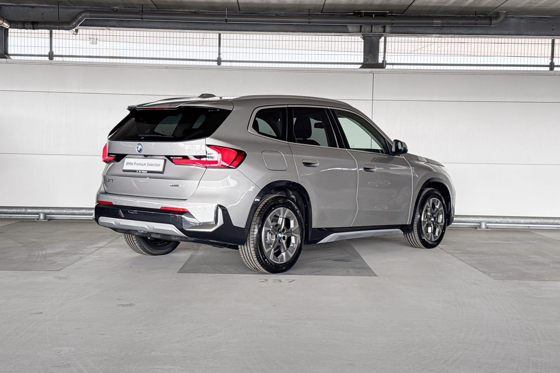 Foto van BMW Ix1 Edrive20