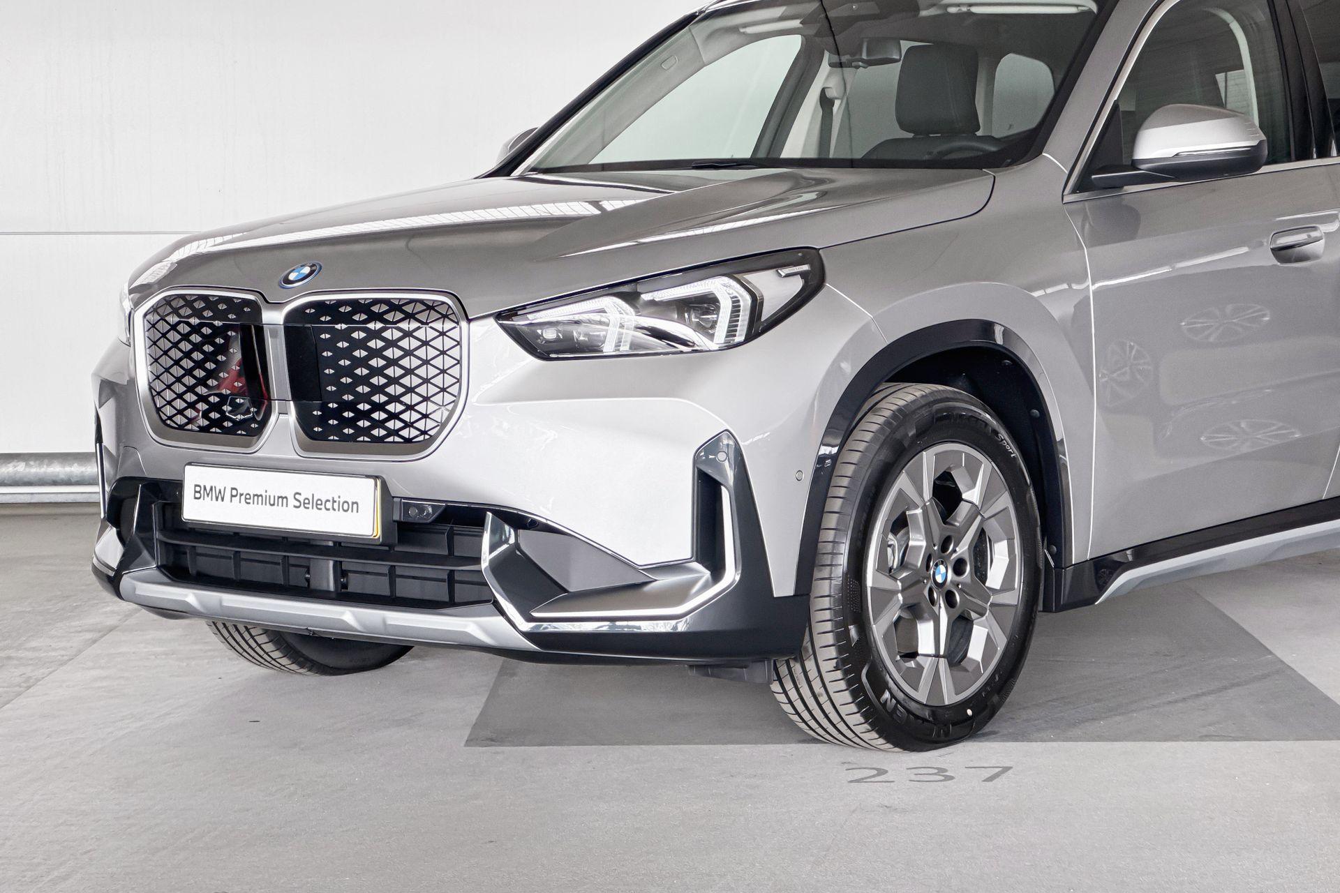 Foto van BMW Ix1 Edrive20