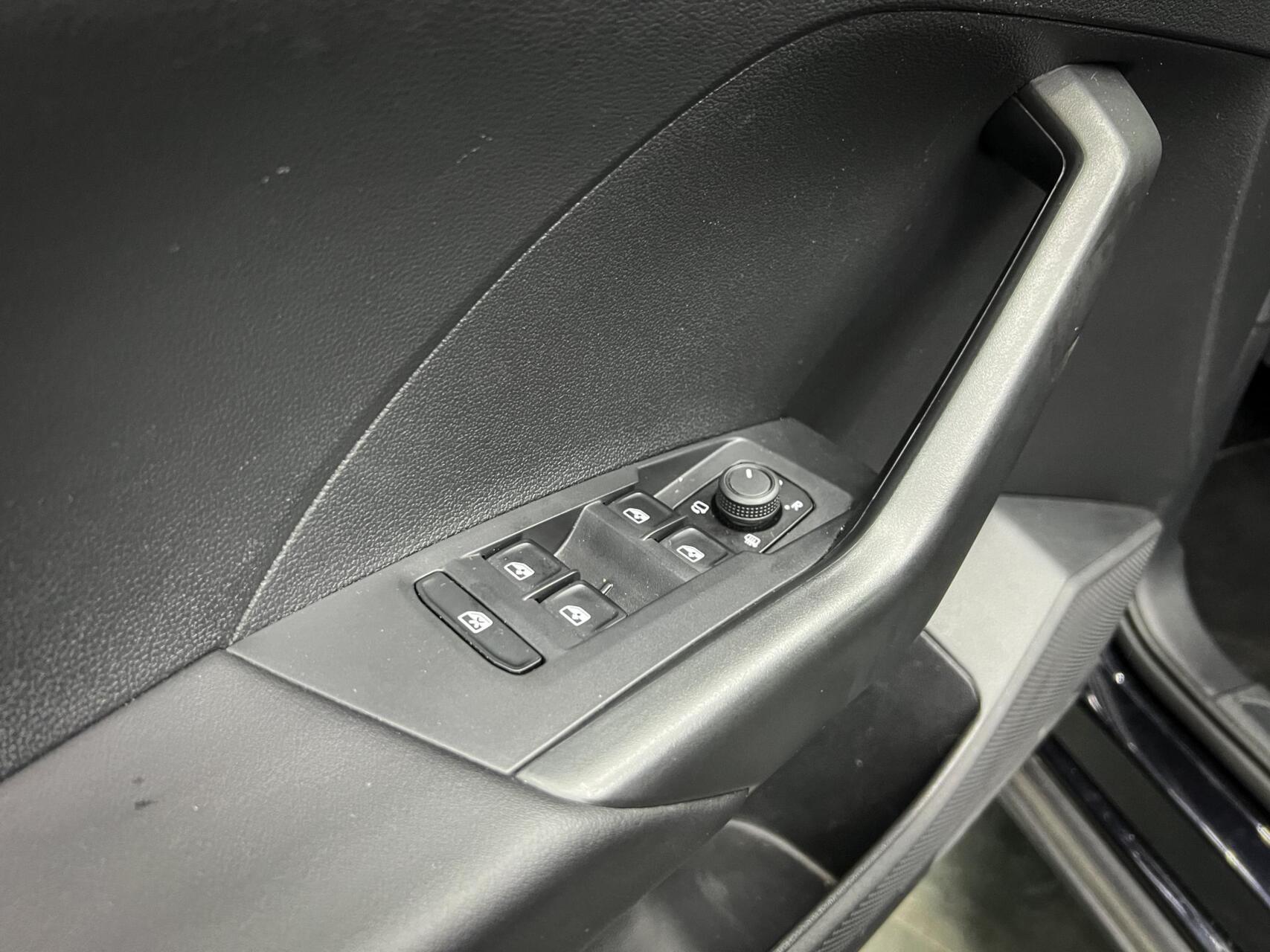 Foto van Volkswagen T-cross