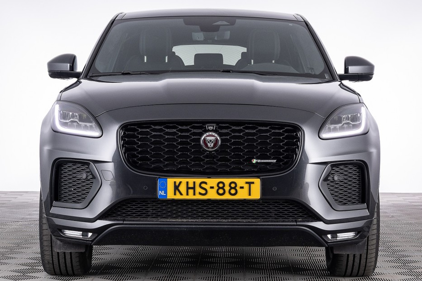 Foto van Jaguar E-pace