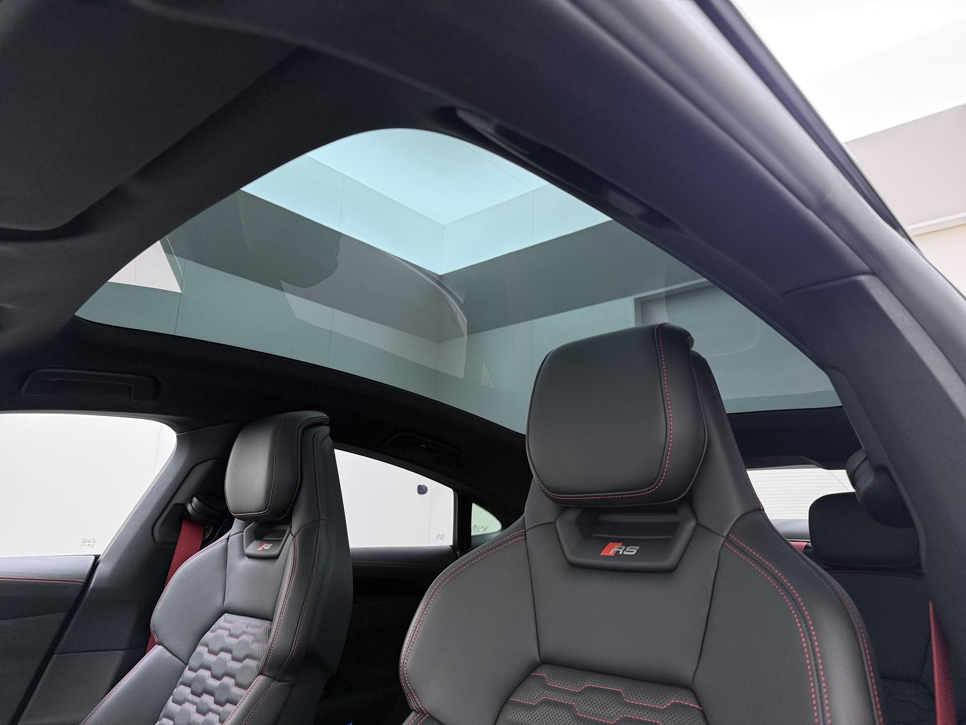 Foto van Audi RS E-tron GT