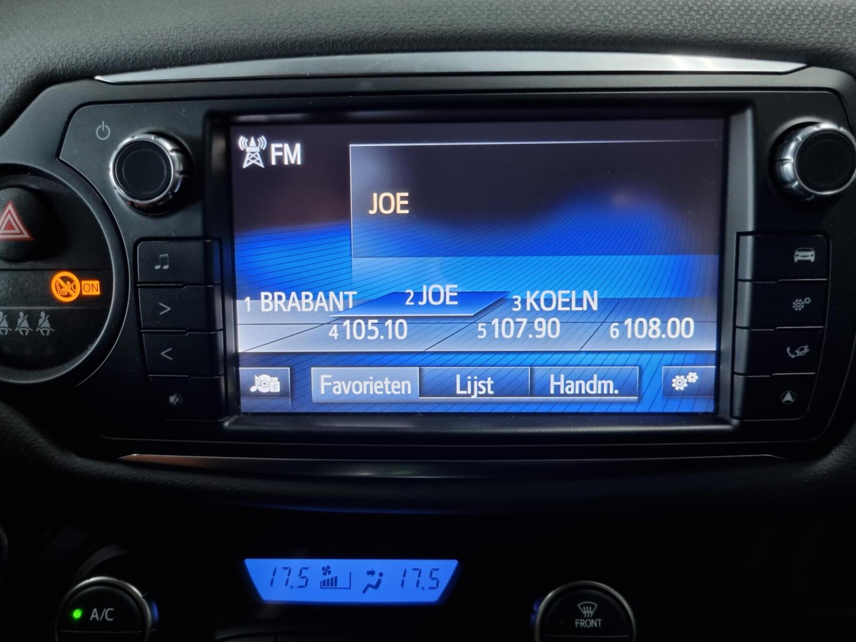 Foto van Toyota Toyota Yaris Hybrid
