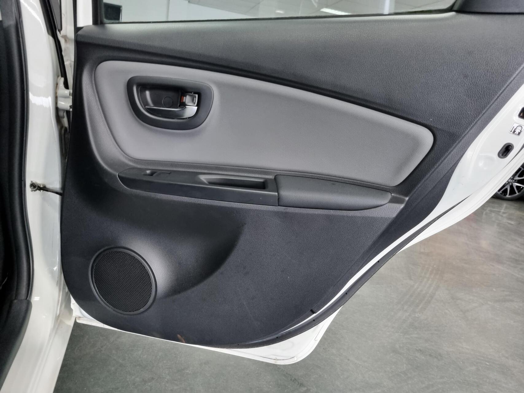 Foto van Toyota Toyota Yaris Hybrid