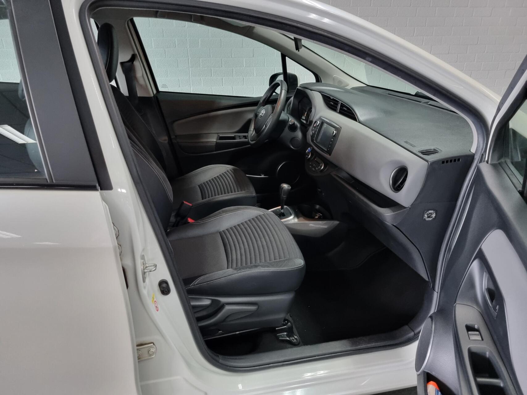 Foto van Toyota Toyota Yaris Hybrid