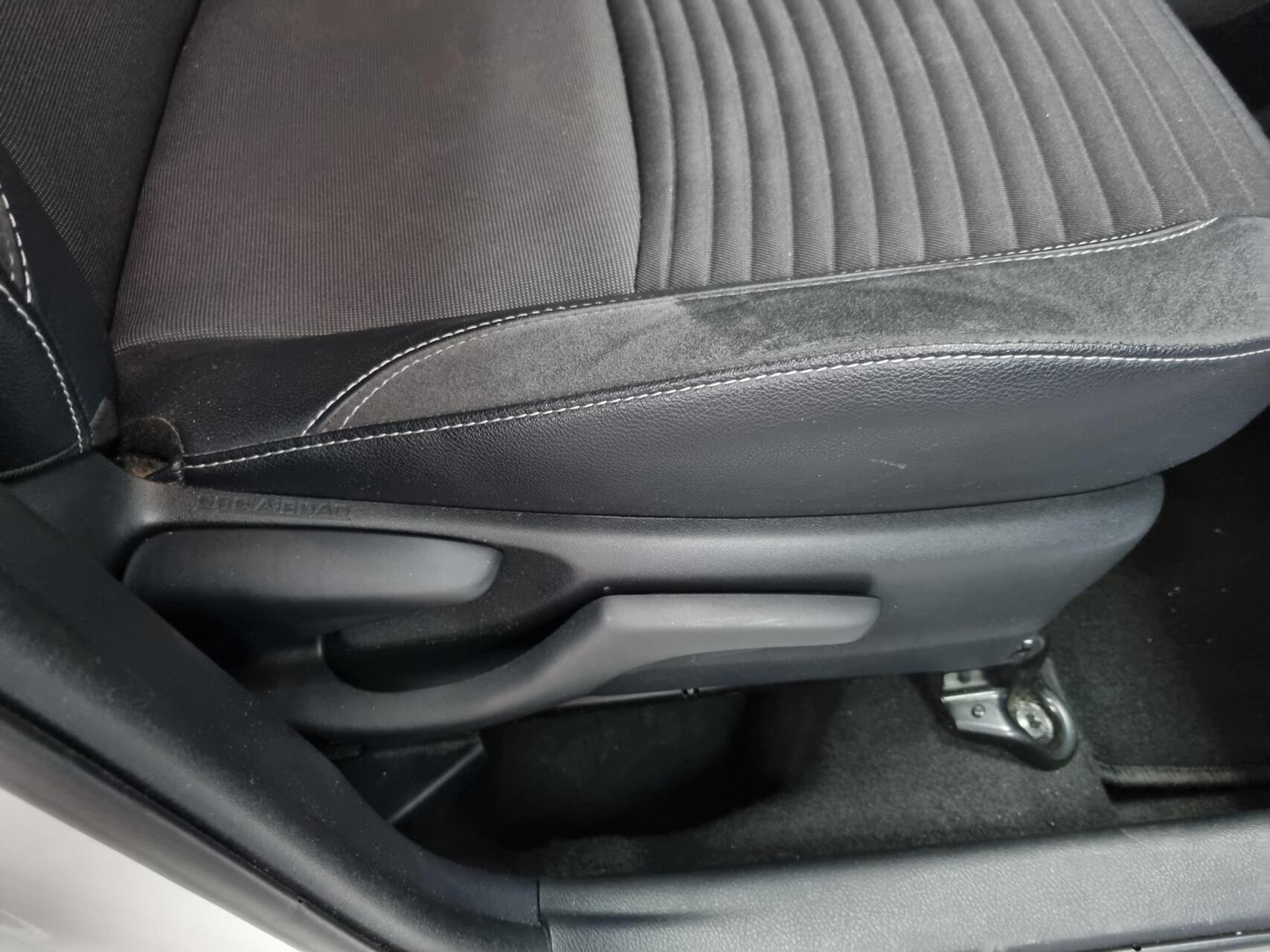Foto van Toyota Toyota Yaris Hybrid