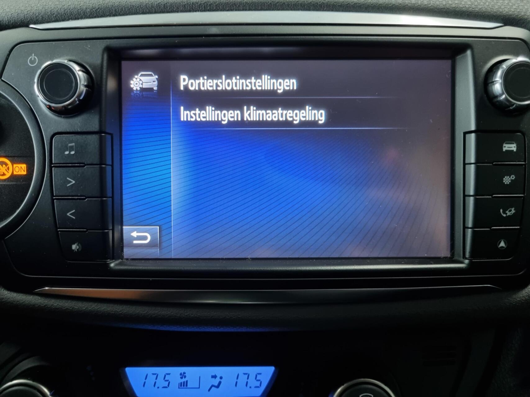 Foto van Toyota Toyota Yaris Hybrid