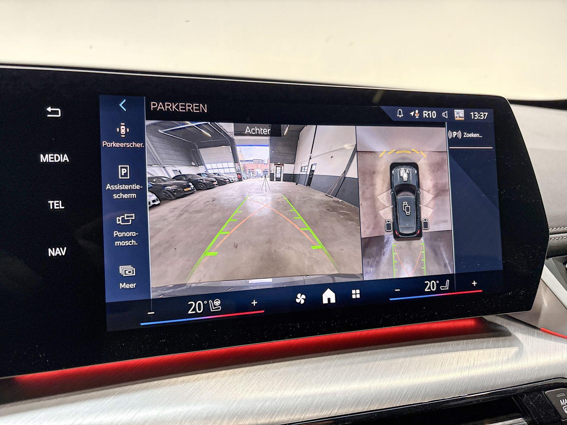 Foto van BMW X1 Xdrive30e