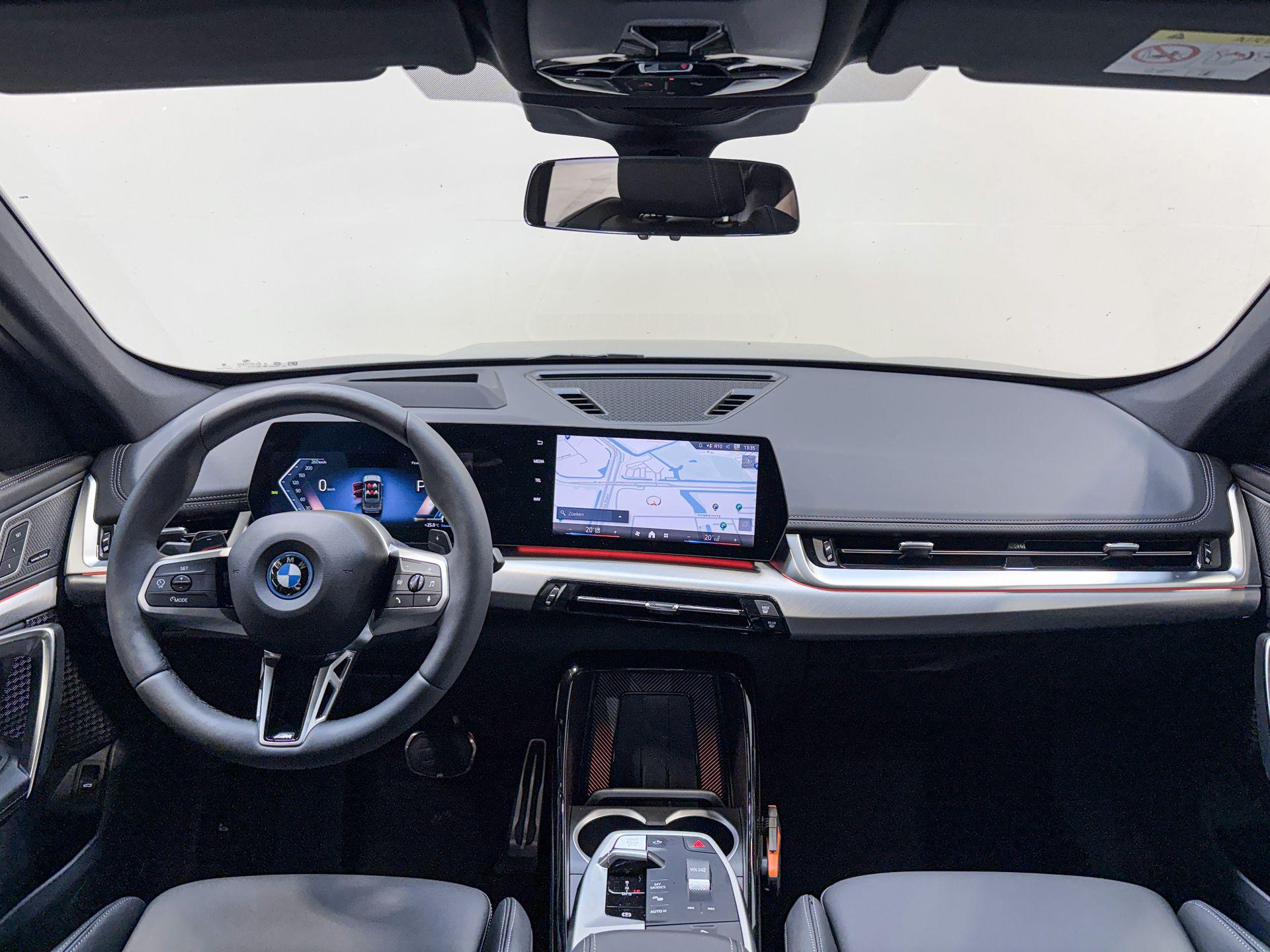 Foto van BMW X1 Xdrive30e