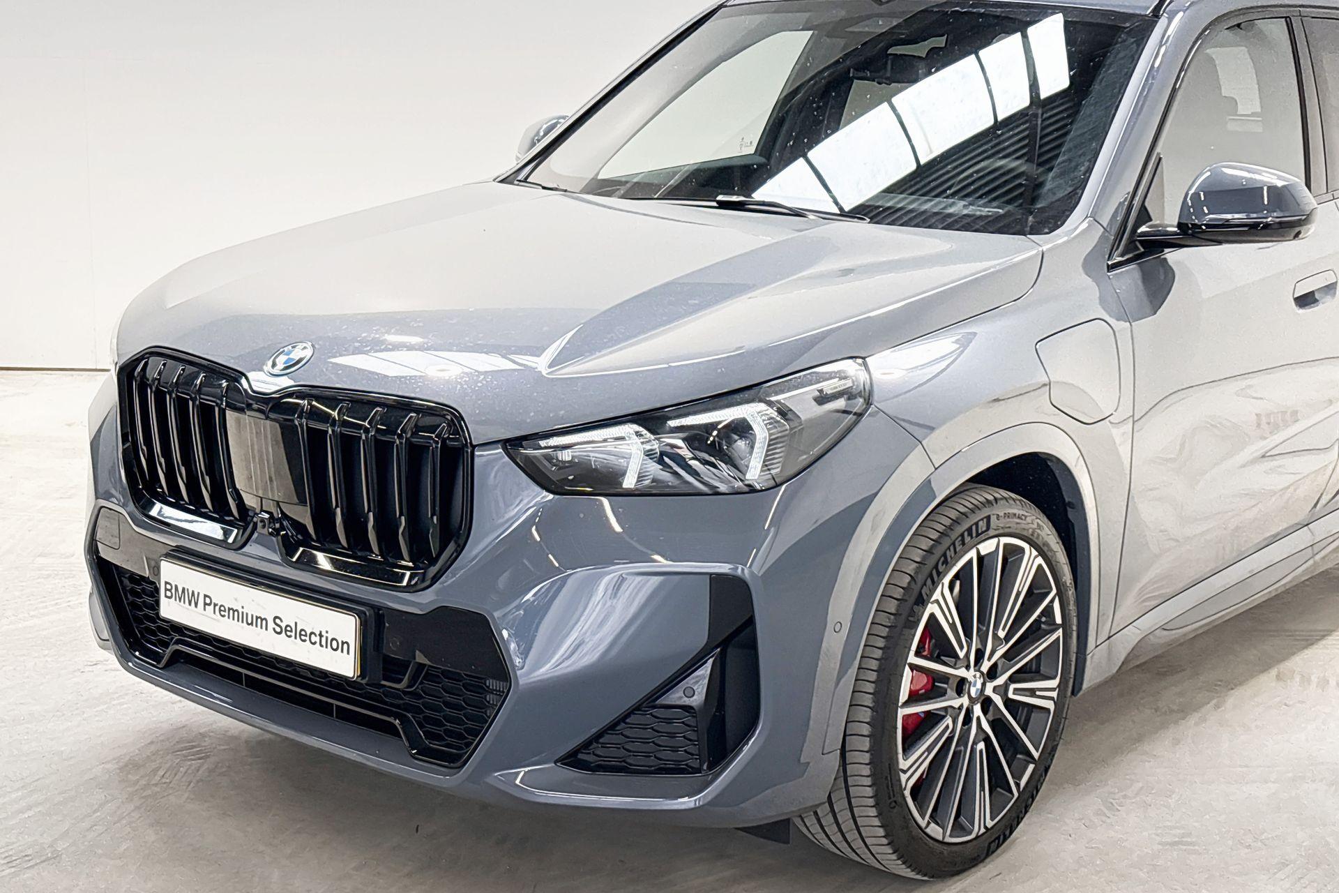 Foto van BMW X1 Xdrive30e