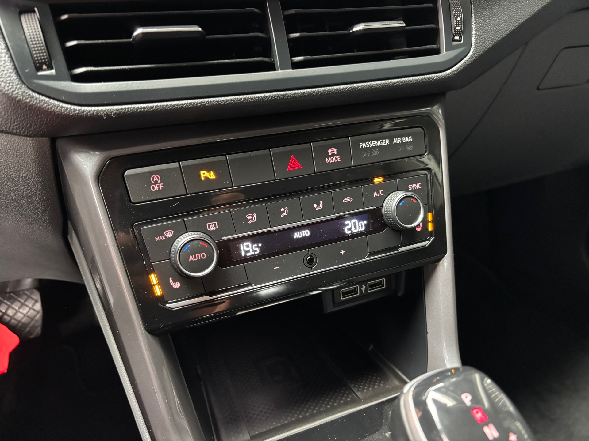 Foto van Volkswagen T-cross