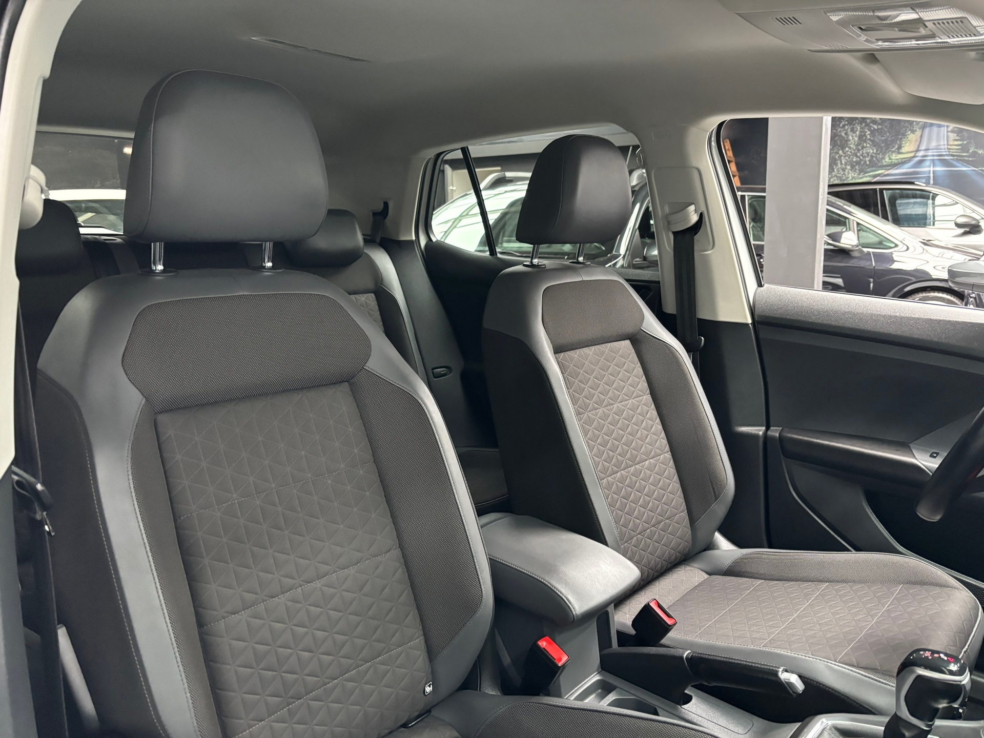 Foto van Volkswagen T-cross