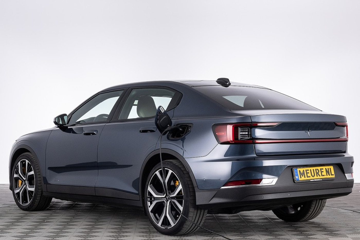 Foto van Polestar 2